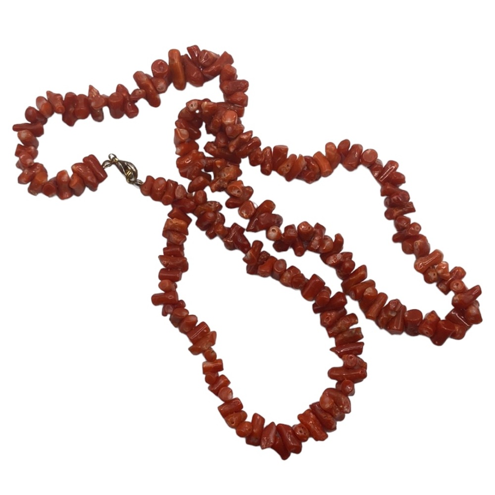 Red coral necklace
